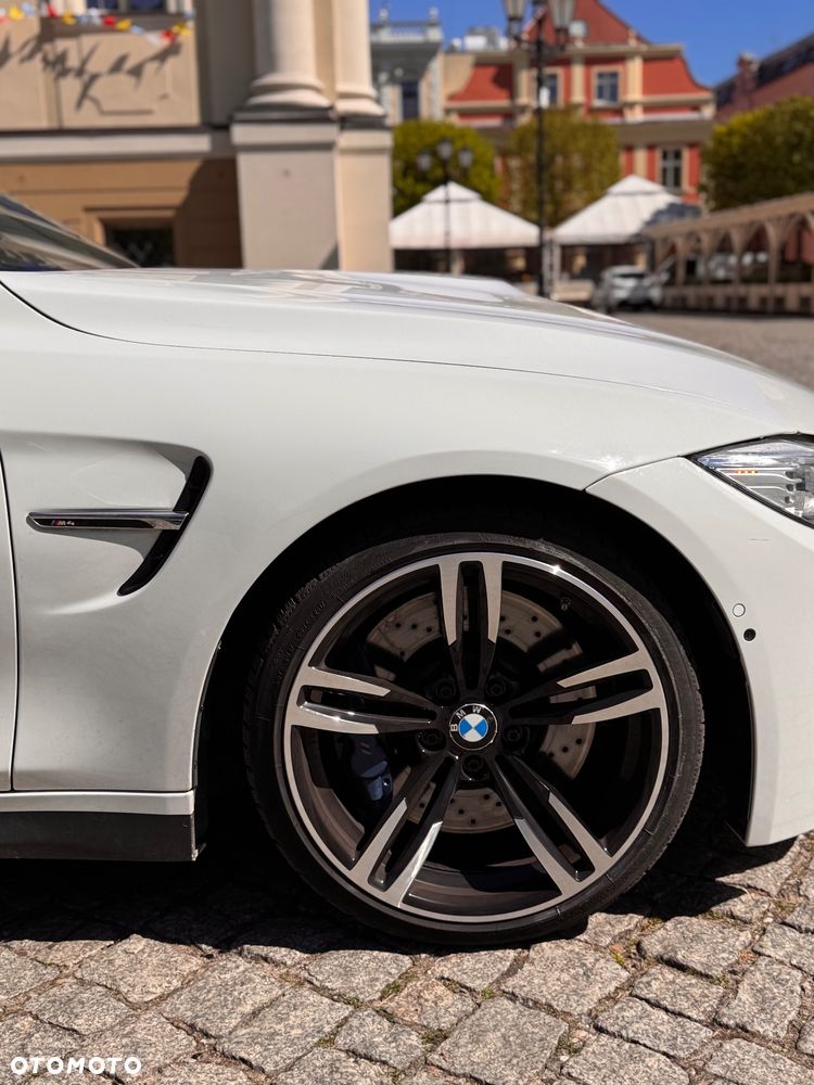 BMW M4 DKG - 14