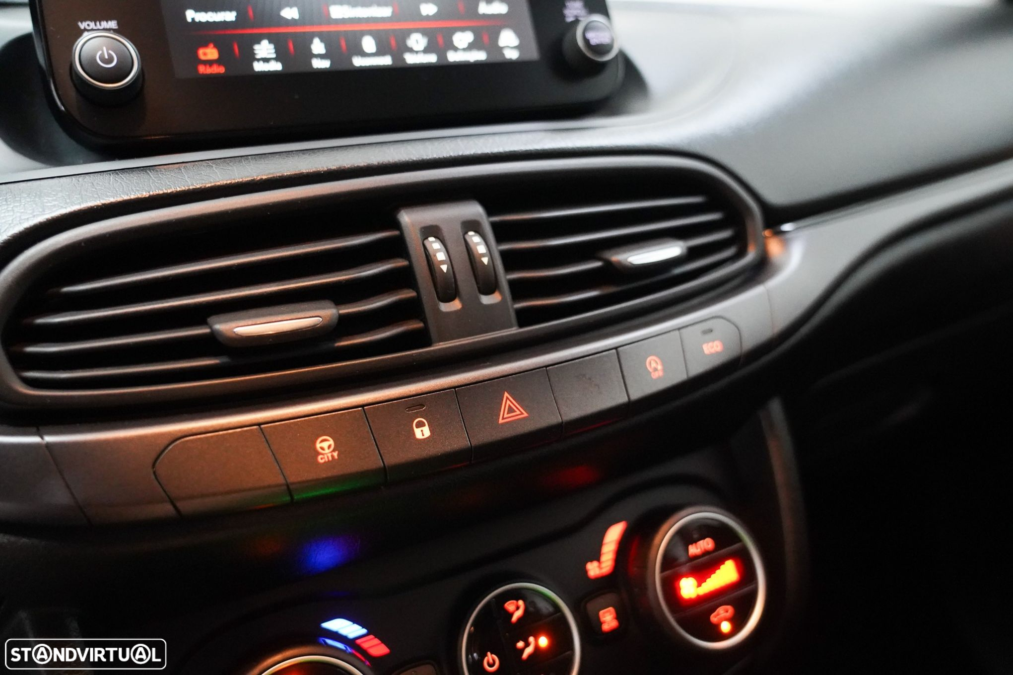 Fiat Tipo 1.6 M-Jet S-Design J18 DCT - 12