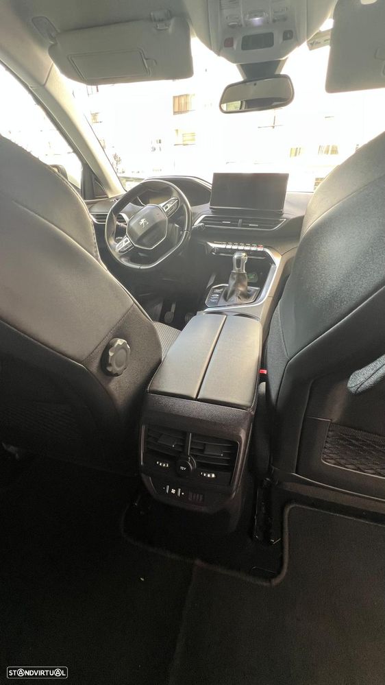 Peugeot 5008 - 22