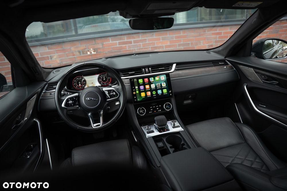 Jaguar F-Pace D200 AWD R-Dynamic HSE - 25