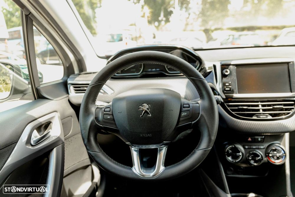 Peugeot 2008 1.6 BlueHDi Style - 12