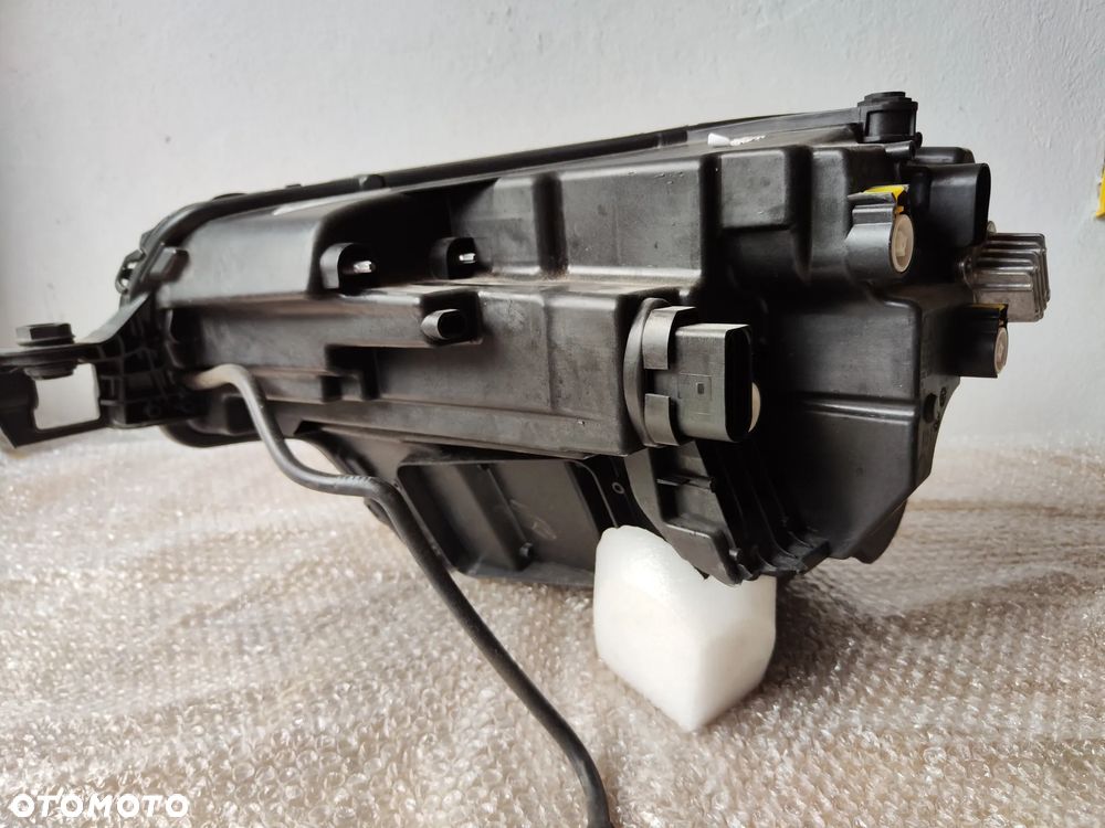 Reflektor Prawy Skoda Karoq 57B941010 Lampa Prawa - 9