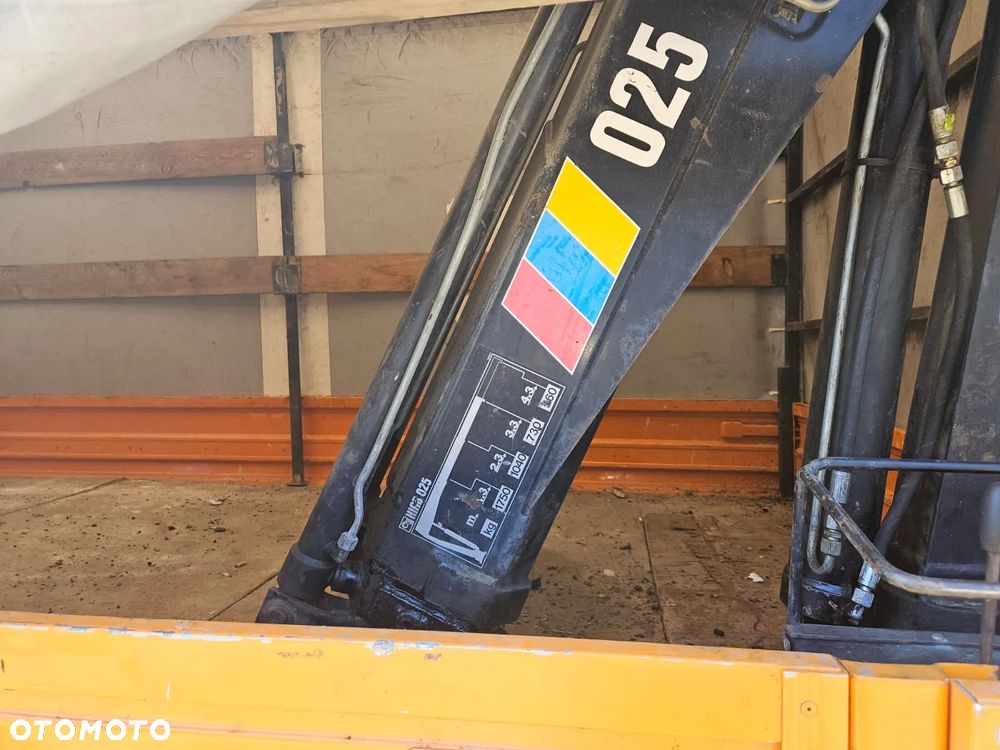 Mercedes-Benz 814 - 4