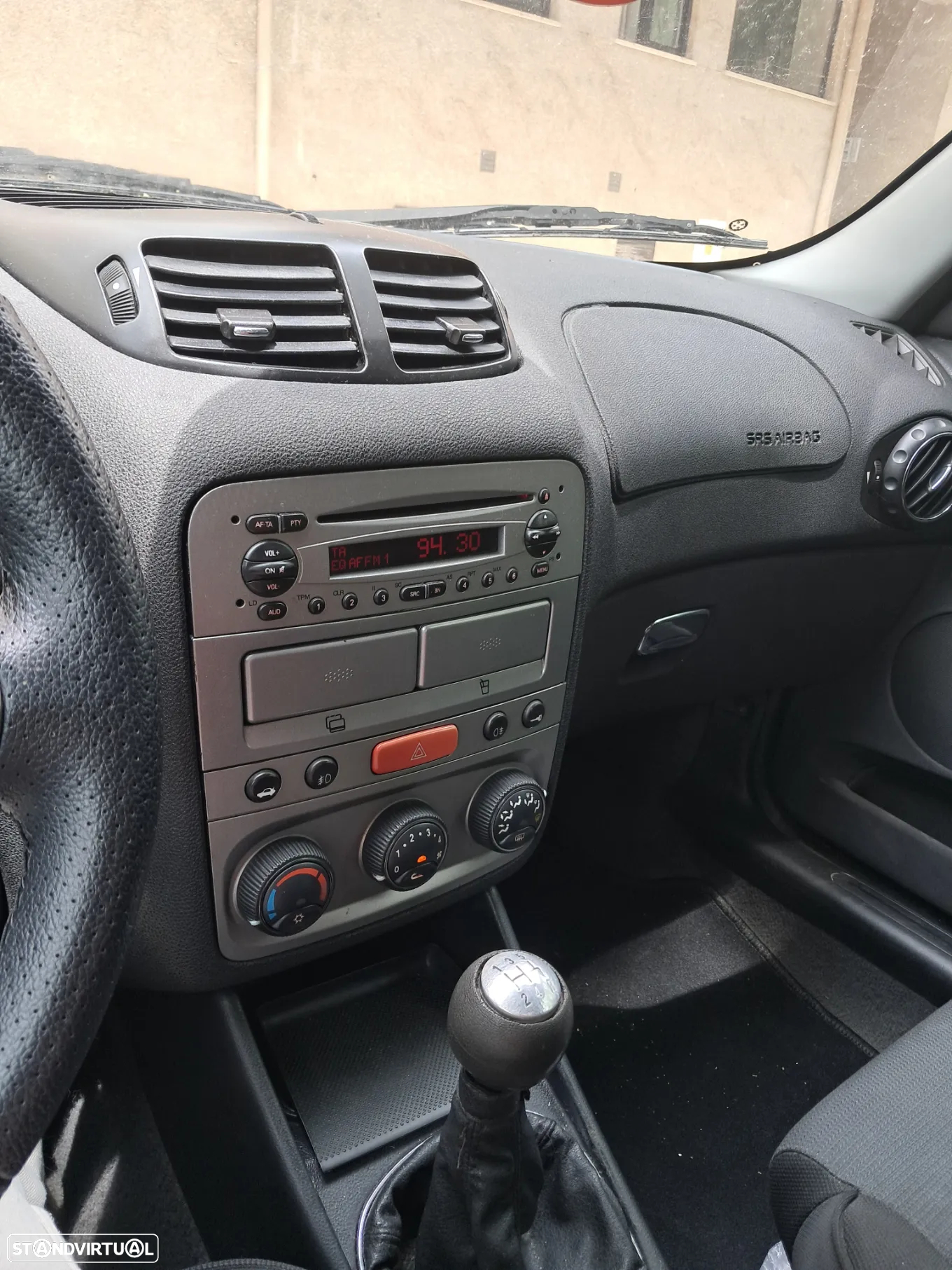 Alfa Romeo 147 - 8
