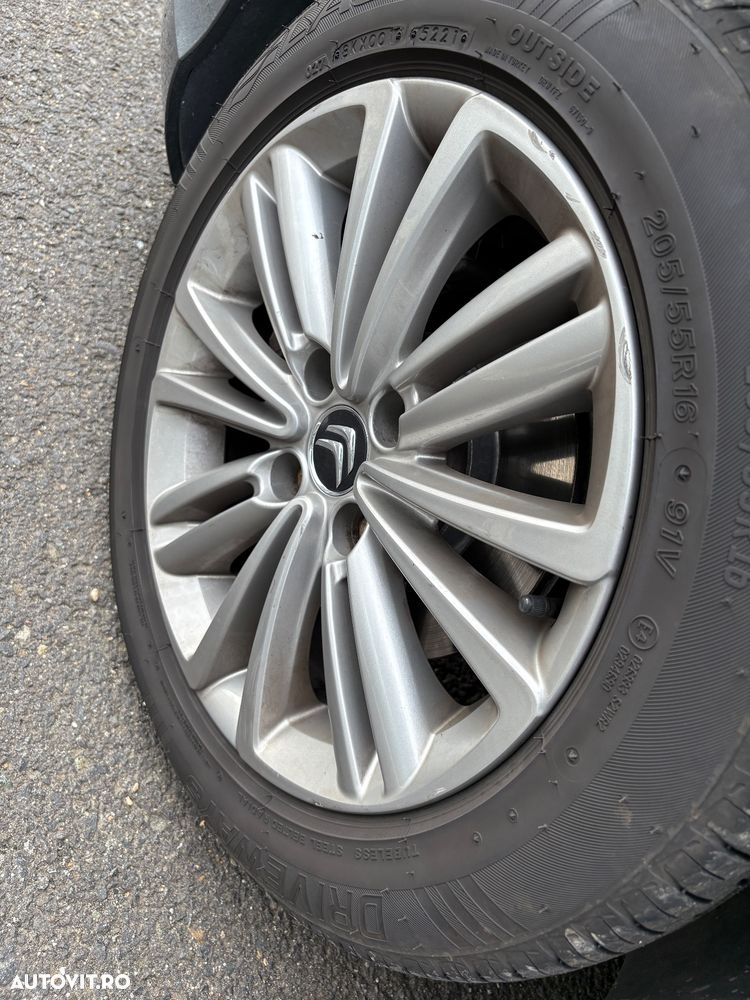 Citroën C4 1.6 e-HDi FAP Exclusive - 9