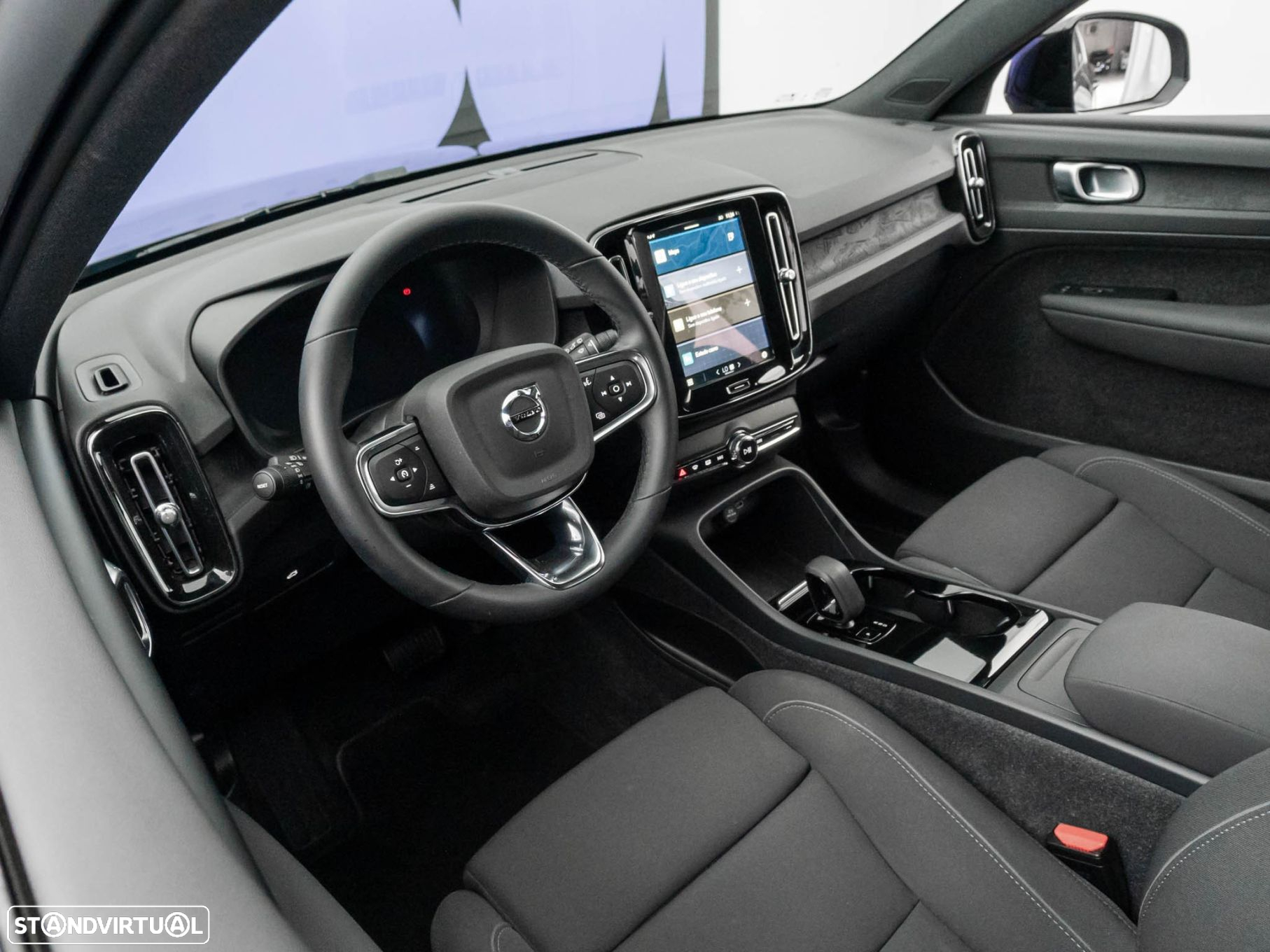 Volvo XC 40 Recharge Core - 14