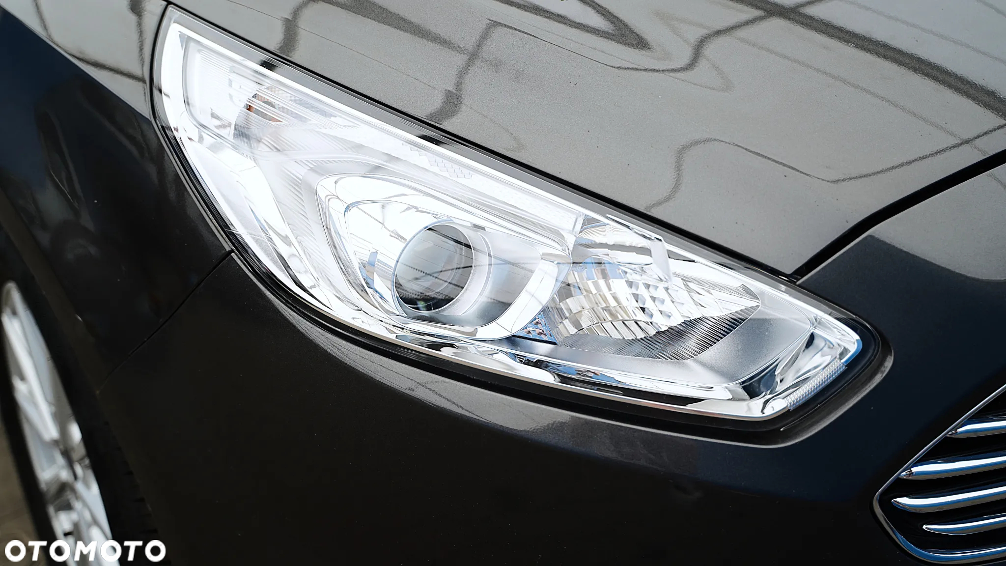 Ford Galaxy 2.0 TDCi Titanium - 17