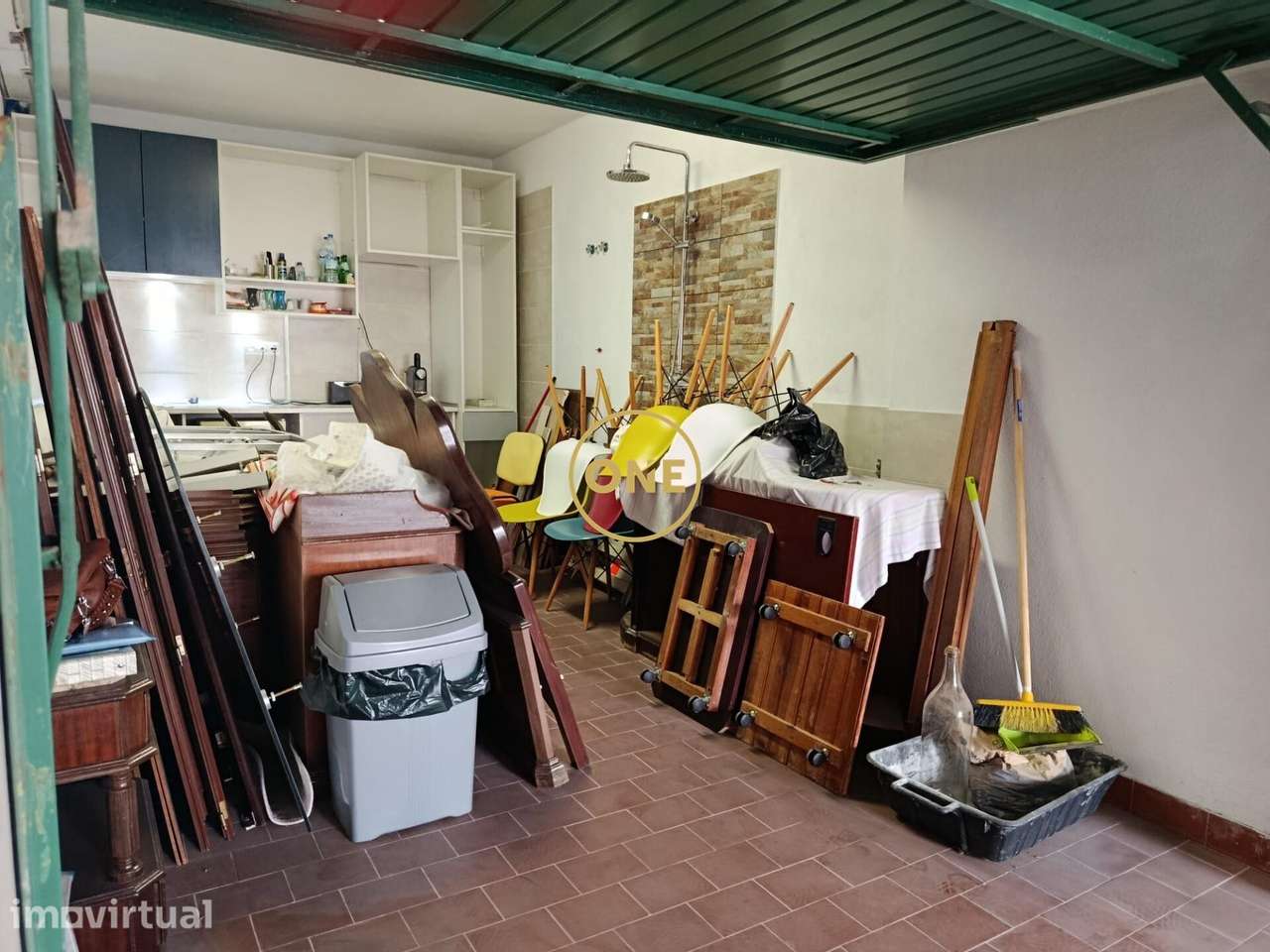 Garagem Box com copa e duche na Póvoa de Santa Iria - Grande imagem: 3/13