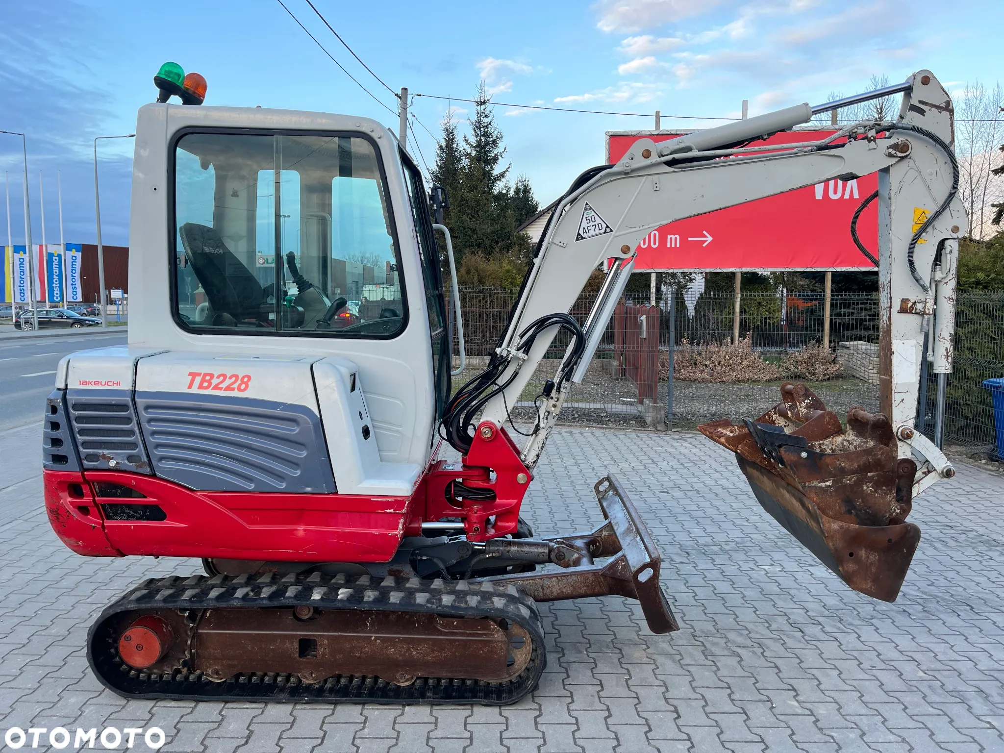 Takeuchi TB 228 - 4