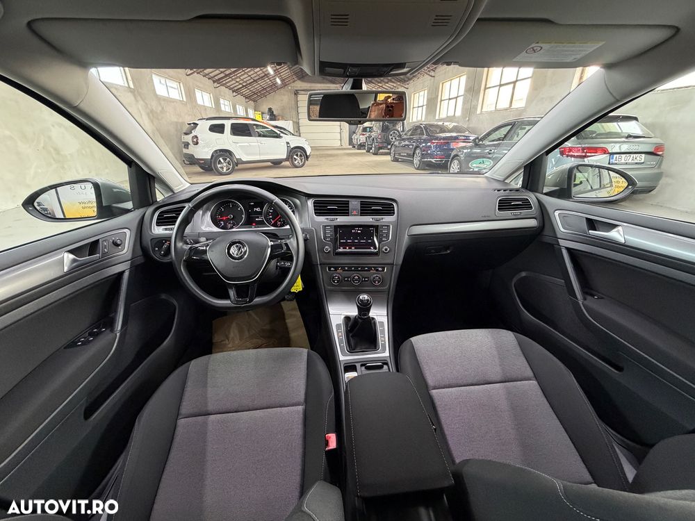 Volkswagen Golf 1.6 TDI BlueMotion Technology Trendline - 17