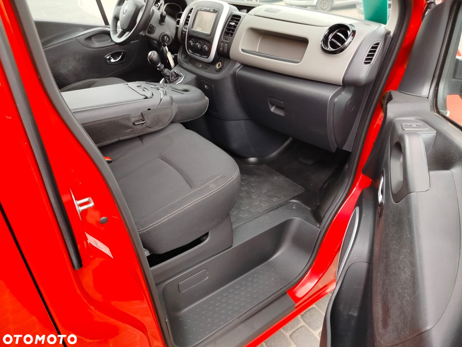 Renault Trafic - 23