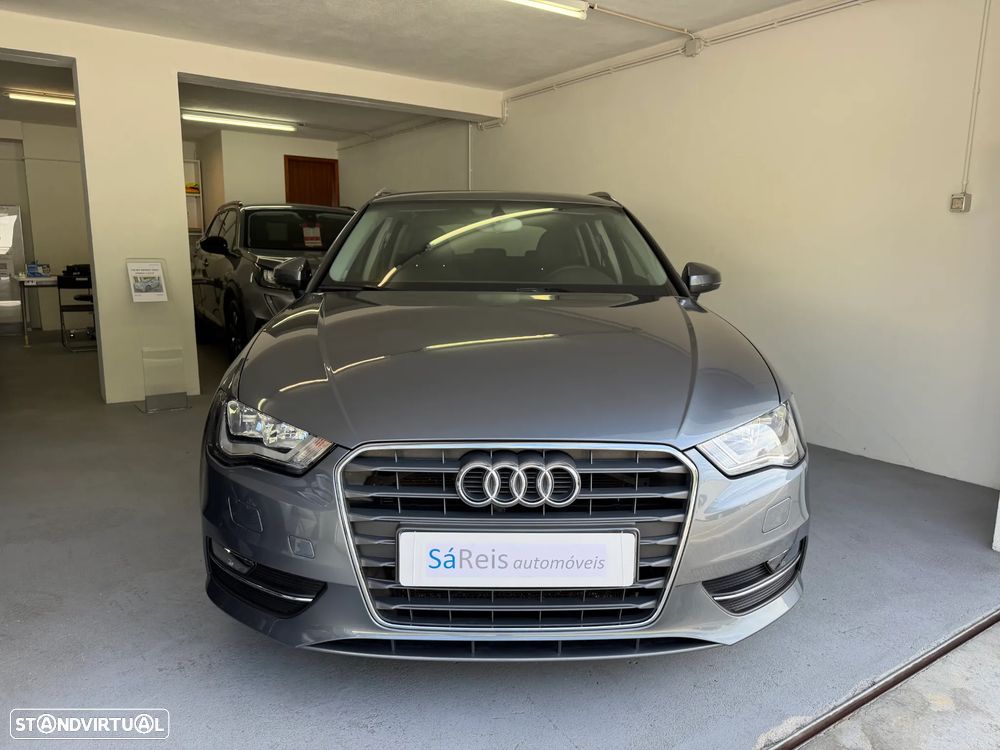 Audi A3 Sportback 1.6 TDI Advance Ultra — fotografia 52