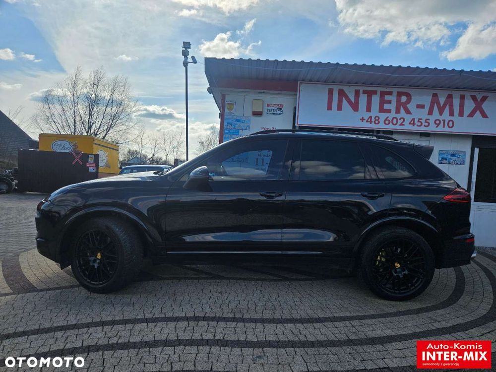Porsche Cayenne - 9