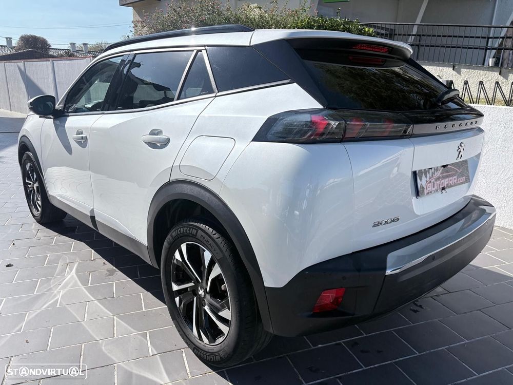 Peugeot 2008 1.2 PureTech Allure - 4