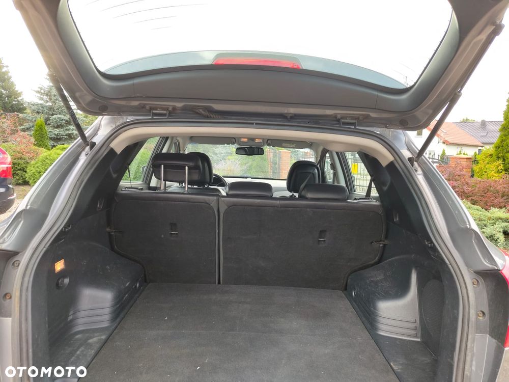 Hyundai ix35 2.0 CRDi 4WD Automatik Premium - 12