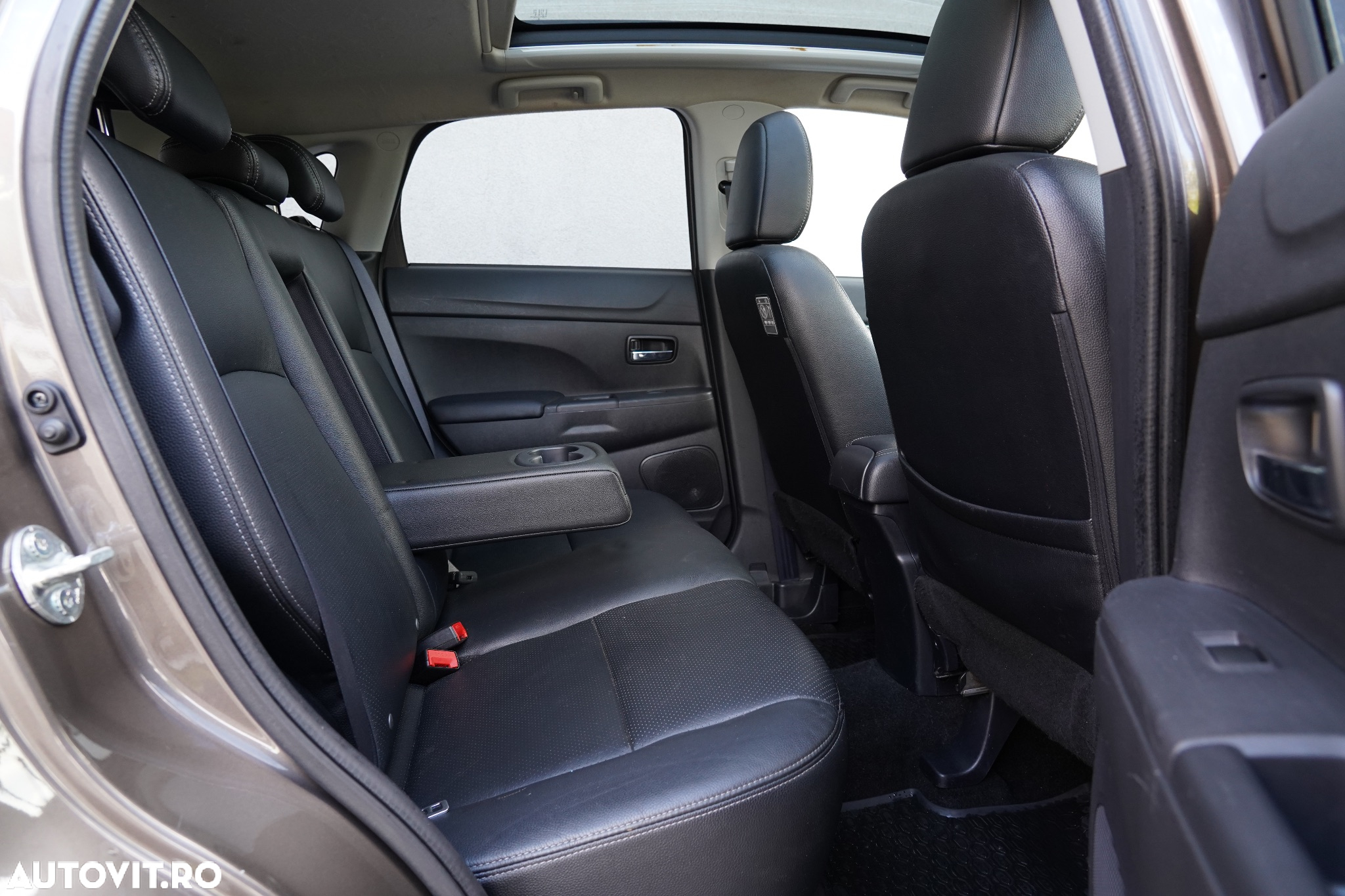 Mitsubishi ASX 1.8 DI-D 4WD Instyle - 21
