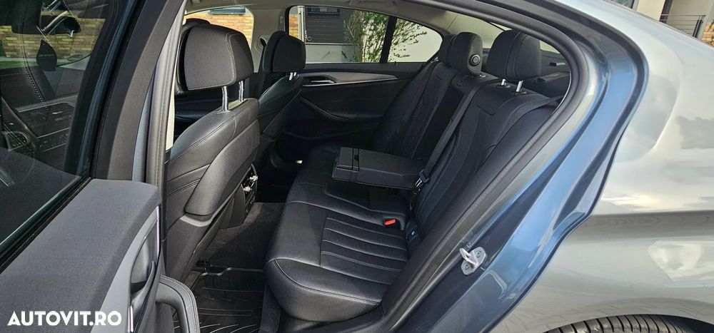 BMW Seria 5 520d Aut. M Sport Edition - 9
