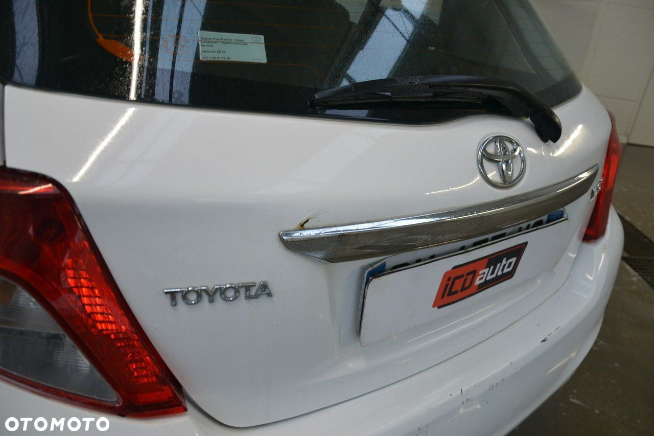 Toyota Yaris - 25