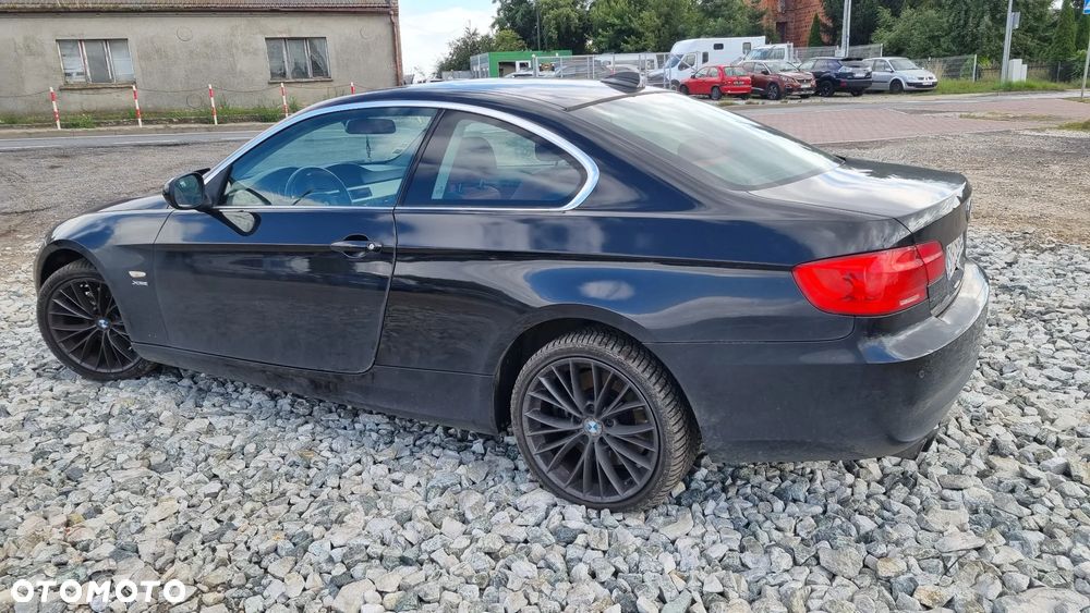 BMW Seria 3 330d xDrive - 7
