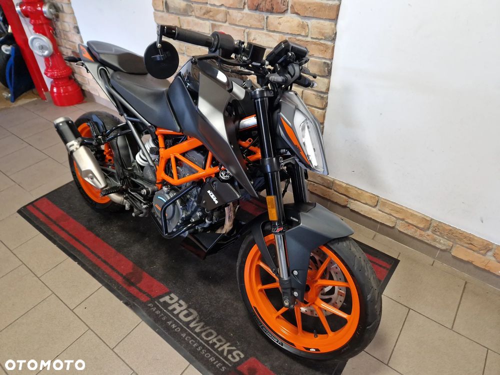 KTM Duke 125