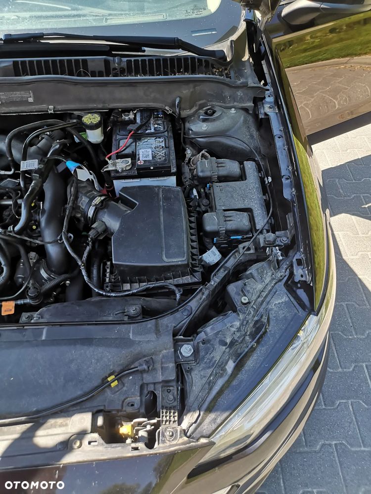 Ford Fusion - 31