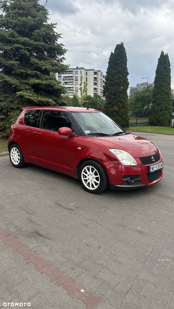 Suzuki Swift - 1
