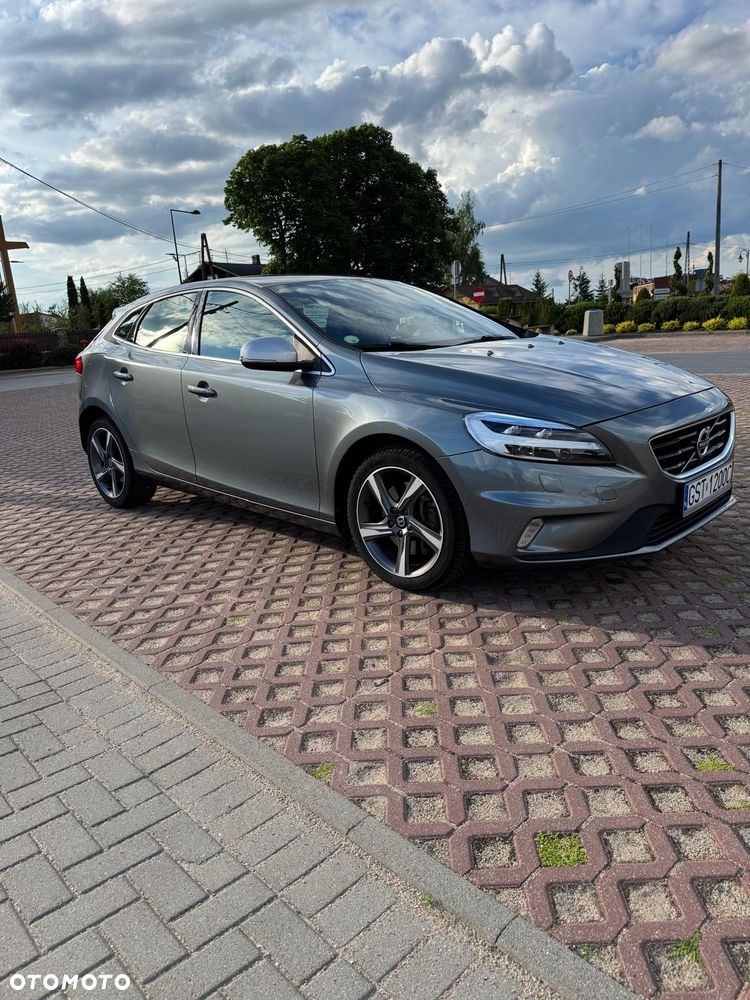 Volvo V40 D3 Drive-E R-Design Kinetic - 1