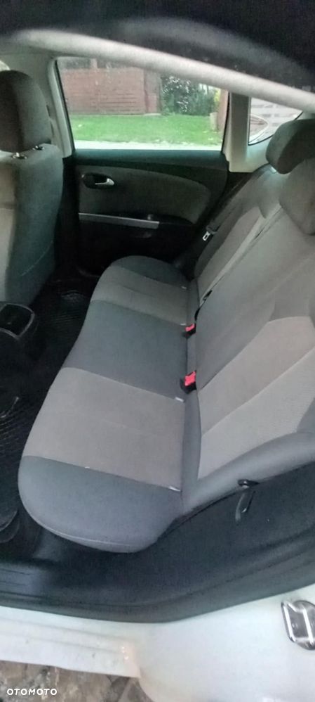 Seat Leon 1.6 TDI Ecomotive Reference - 11