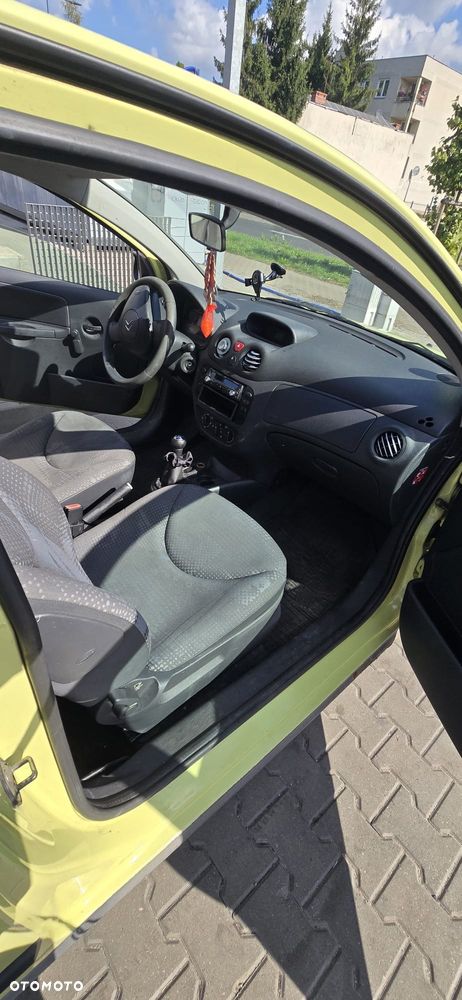 Citroën C2 1.1 X - 8