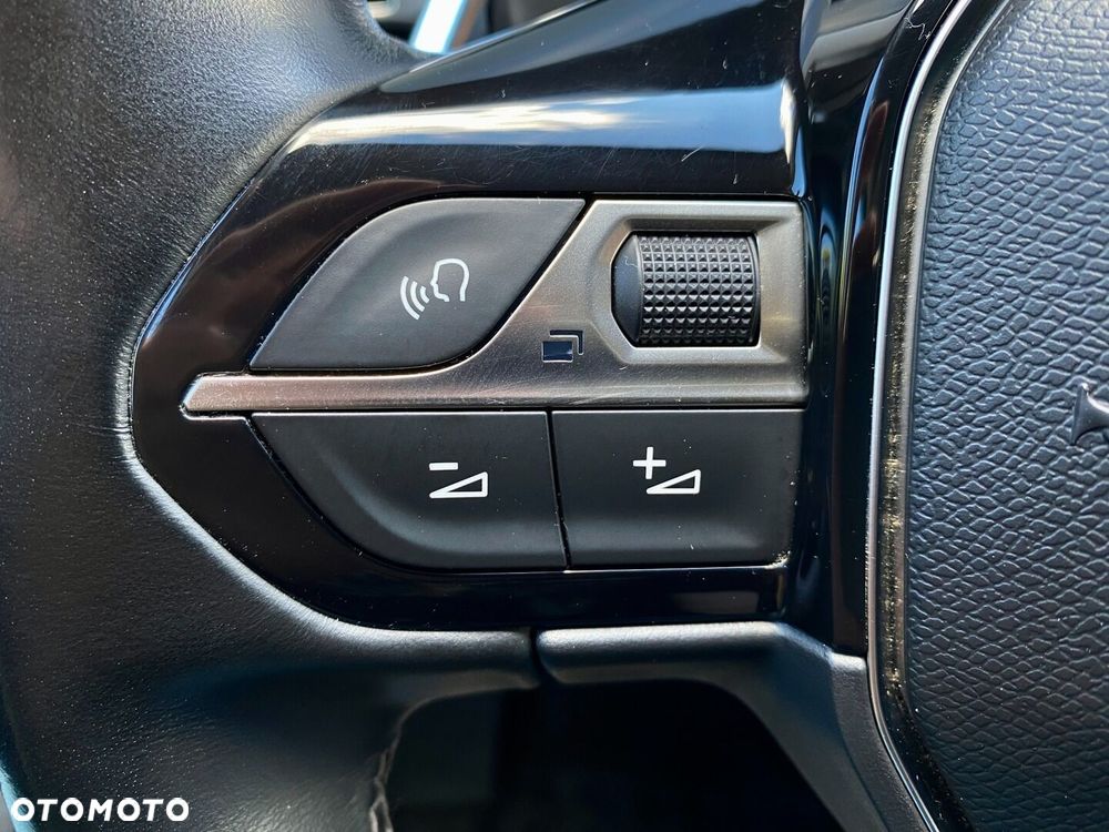 Peugeot 5008 1.2 PureTech Active S&S - 26