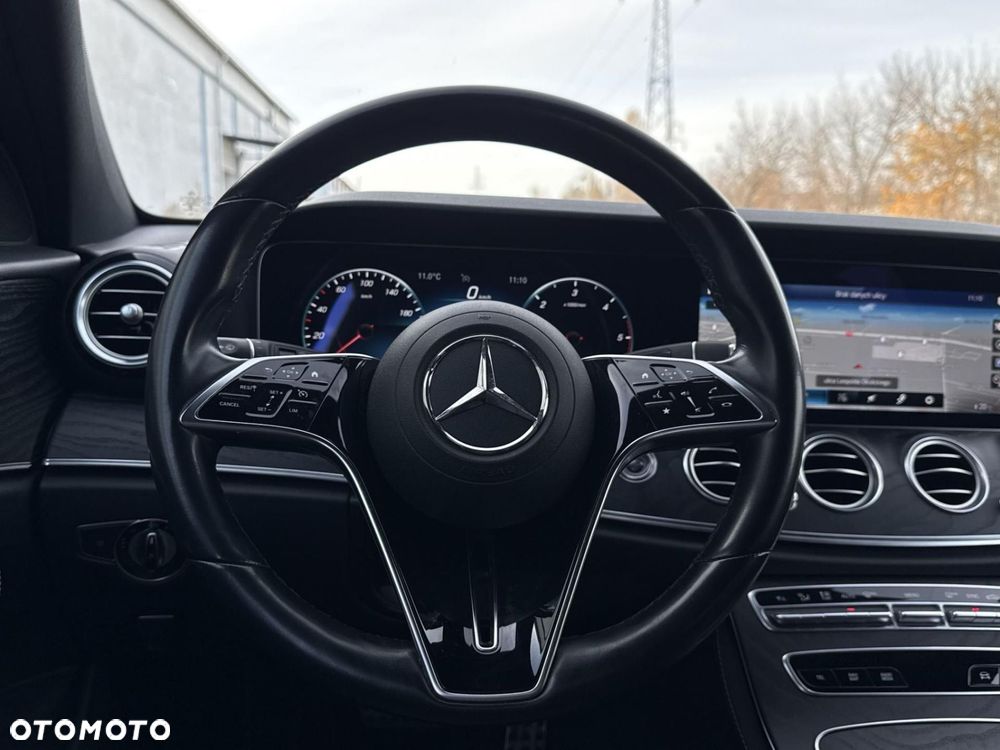 Mercedes-Benz Klasa E - 21