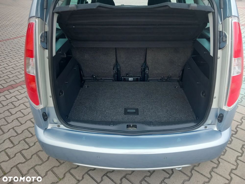 Skoda Roomster 1.6 TDI DPF Scout - 17