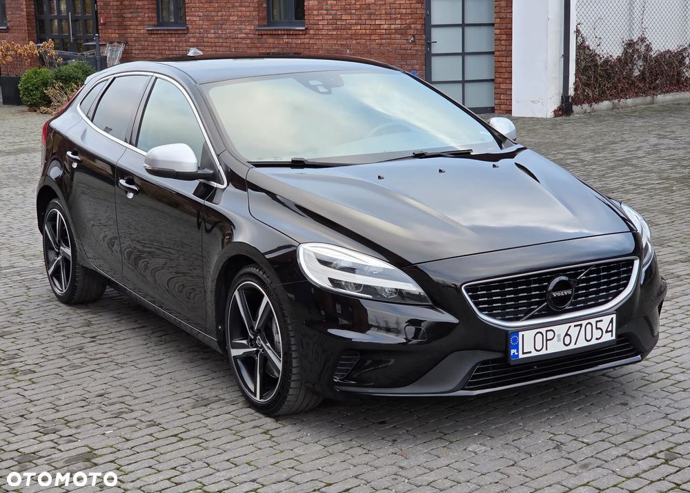 Volvo V40 D3 Drive-E R-Design Momentum - 8