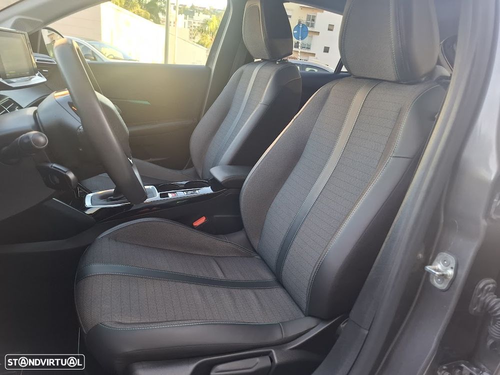 Peugeot 208 PureTech 100 Allure Pack - 30