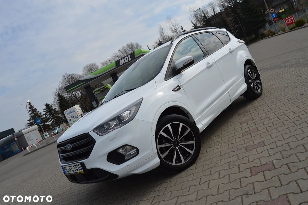 Ford Kuga 1.5 EcoBoost 2x4 ST-Line - 15
