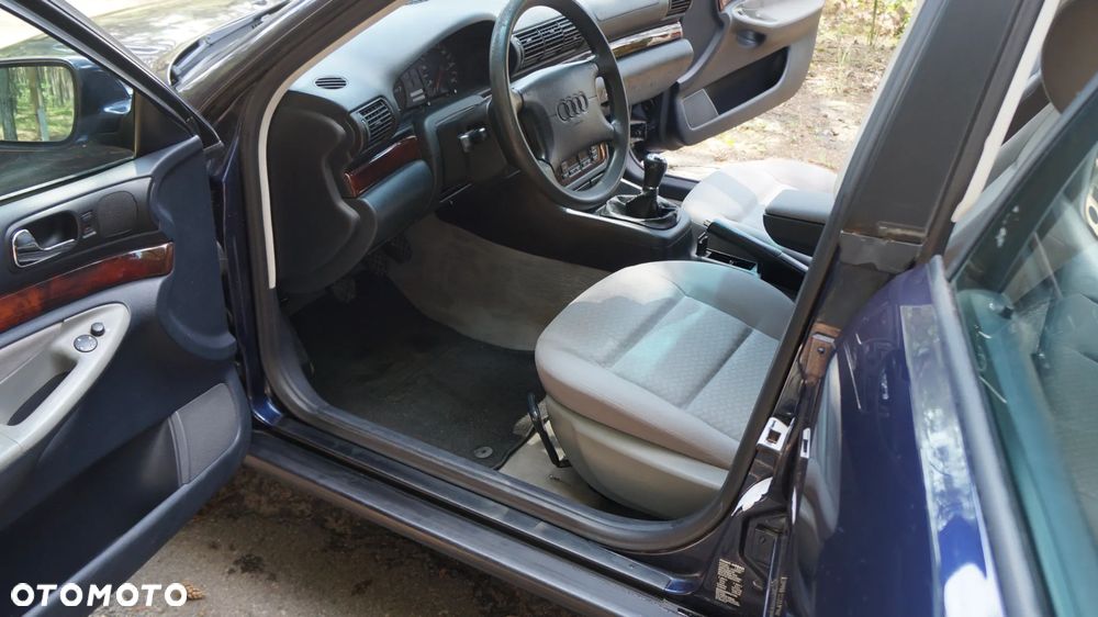 Audi A4 Limousine - 34