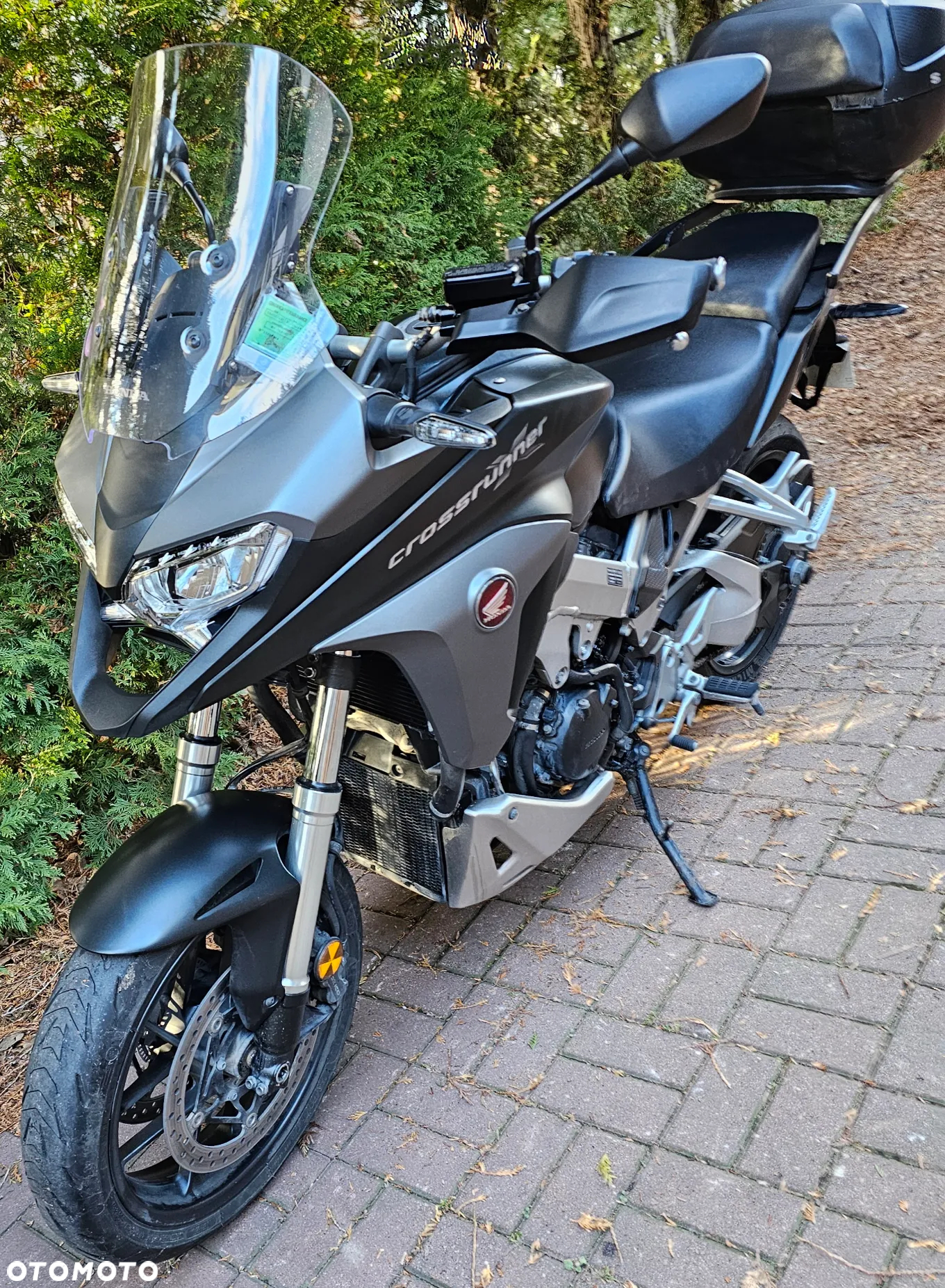 Honda VFR - 12