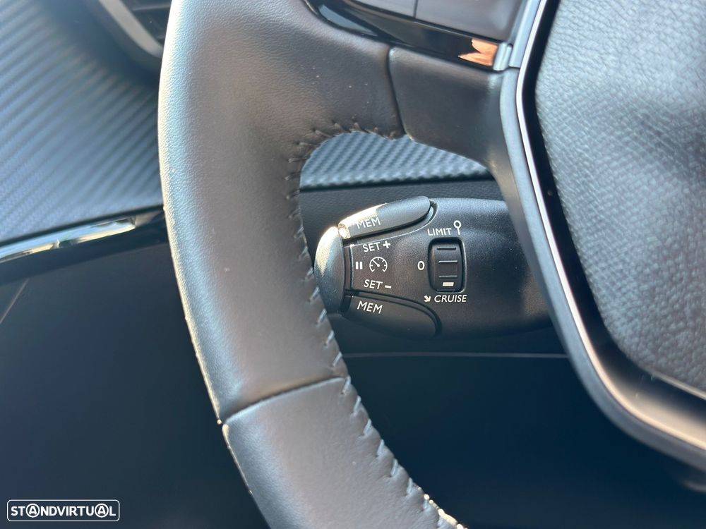 Peugeot 208 1.2 PureTech Allure Pack - 29