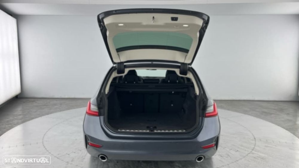 BMW 320 d Line Sport Auto - 17