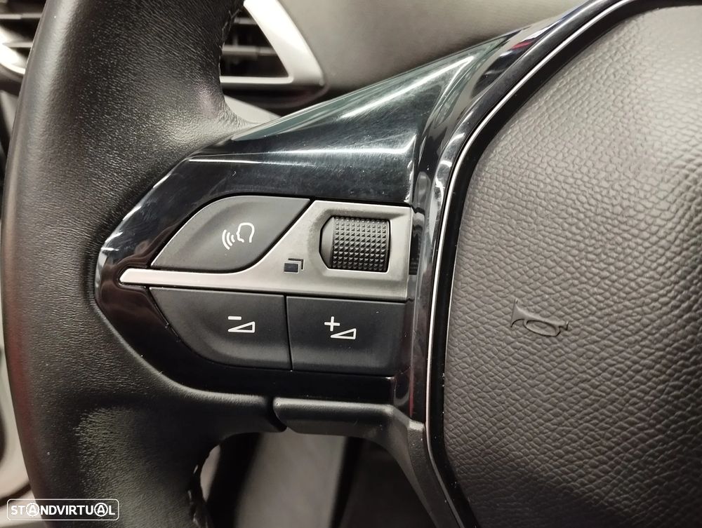 Peugeot 3008 1.5 BlueHDi Allure - 20