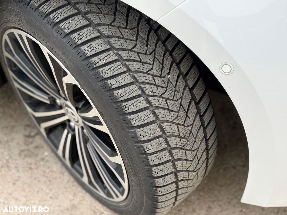 Toyota Corolla 1.8 HSD Exclusive interior Negru - 10