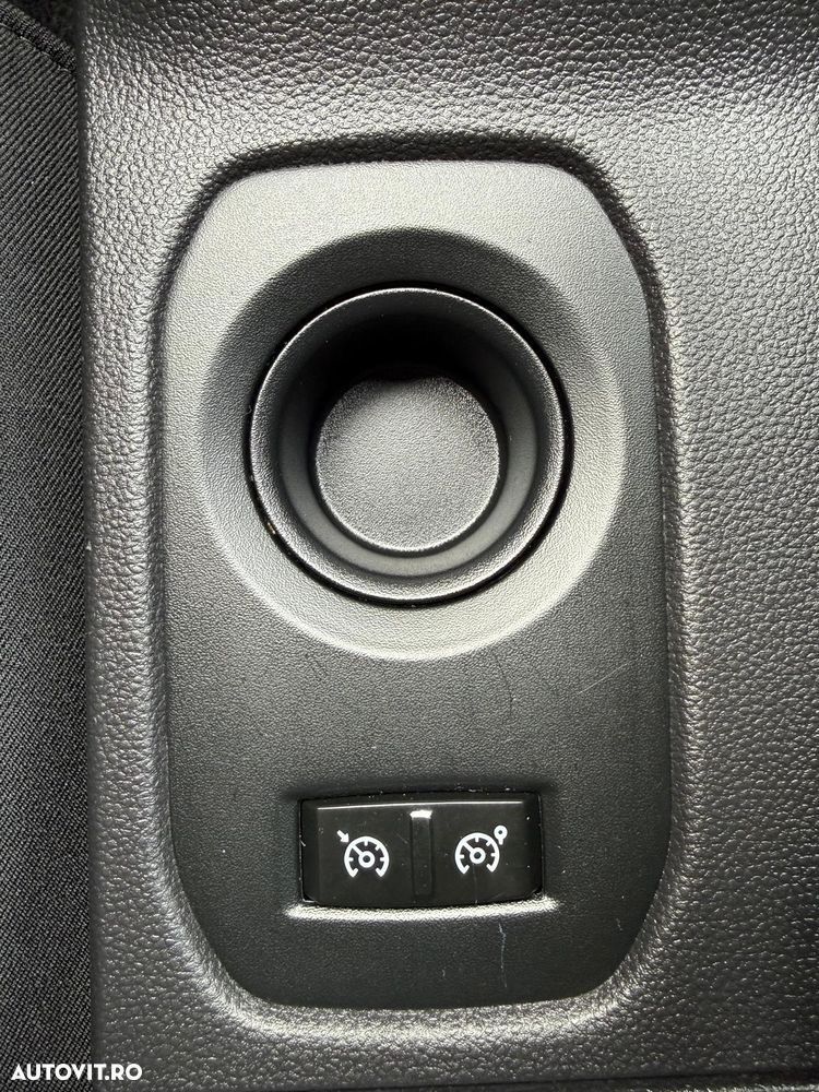 Dacia Duster 1.6 SCe Prestige jante 16" - 27