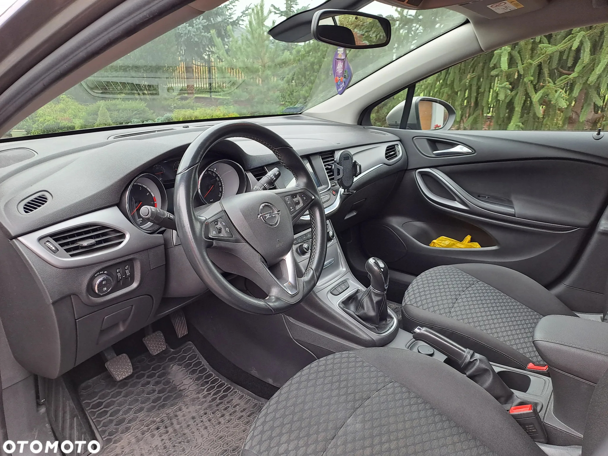 Opel Astra V 1.4 T Enjoy - 12