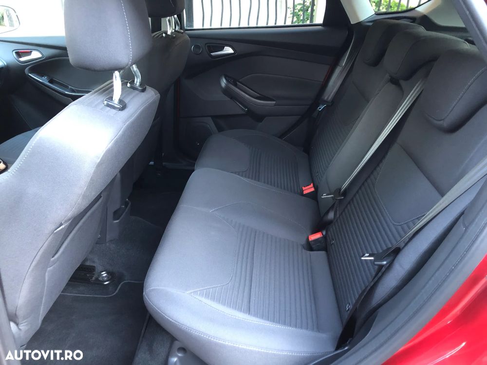 Ford Focus 1.0 EcoBoost Titanium - 23