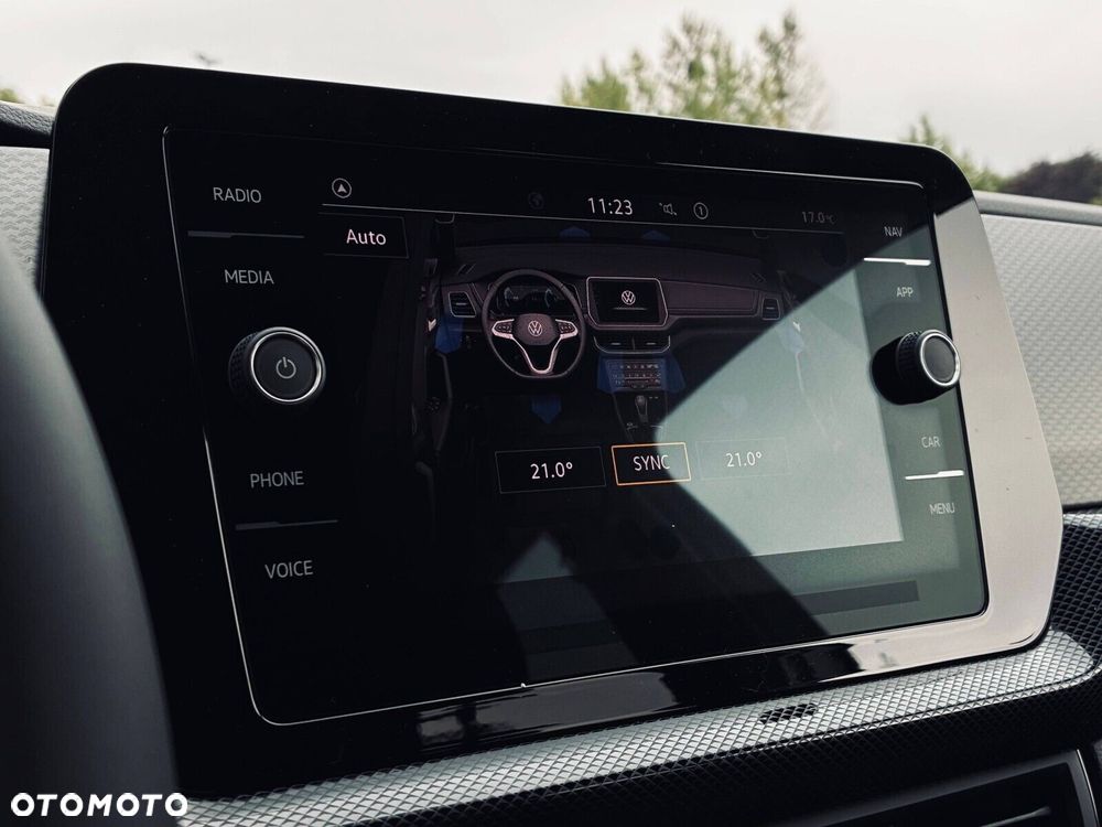 Volkswagen T-Cross - 17