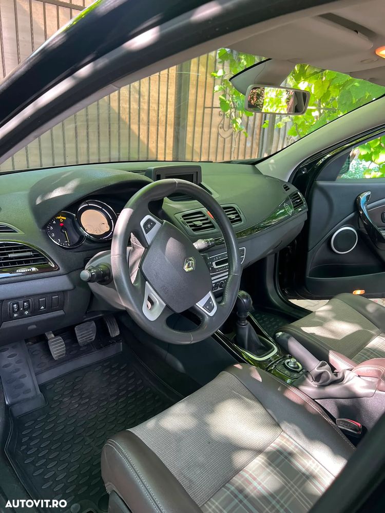 Renault Megane 1.9 dCi FAP Privilege - 6
