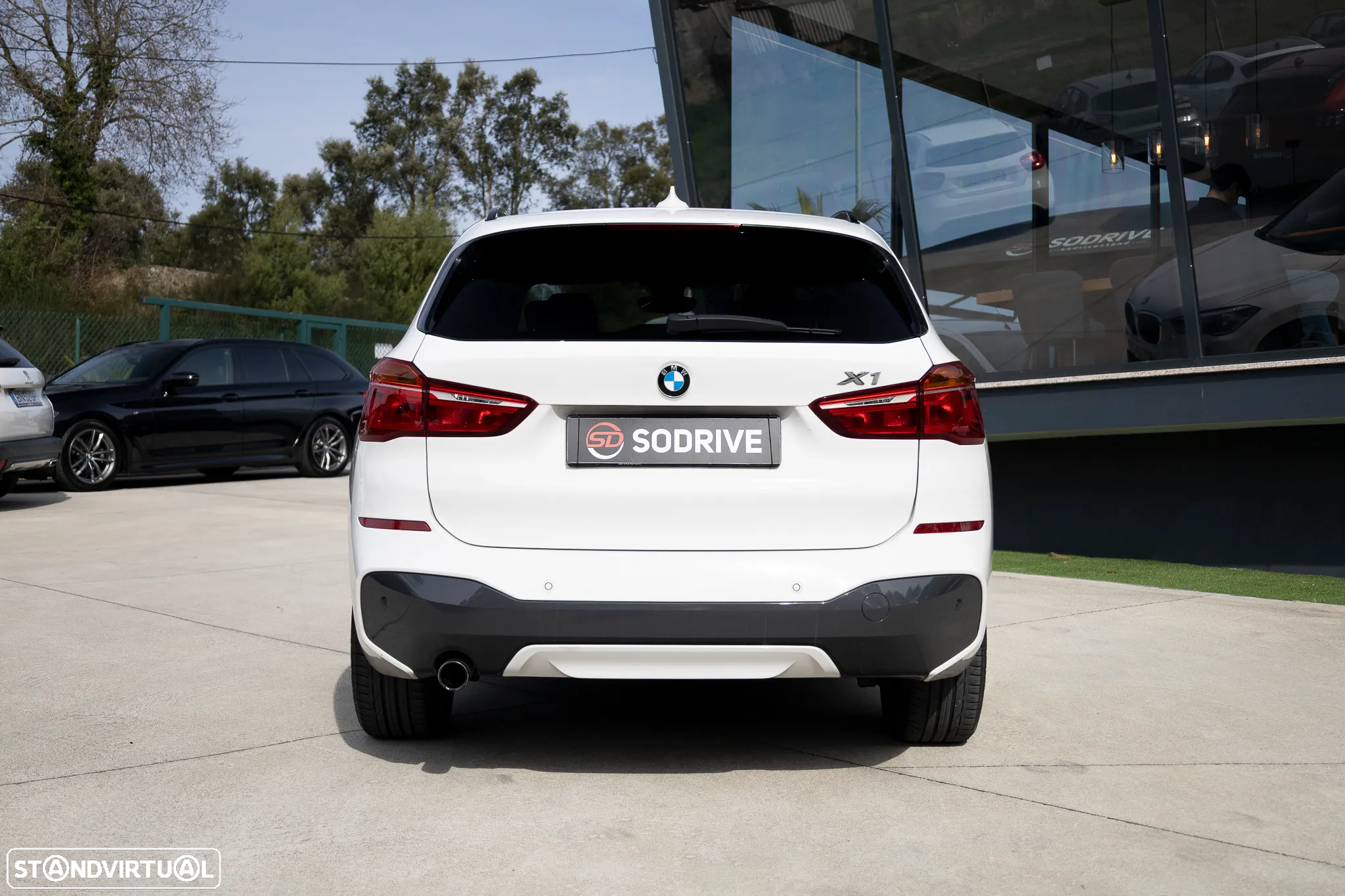 BMW X1 18 d xDrive Auto Pack M - 33