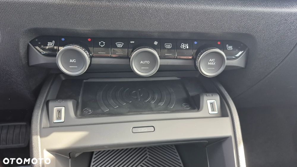 Citroën C4 1.2 PureTech Max S&S EAT8 - 15