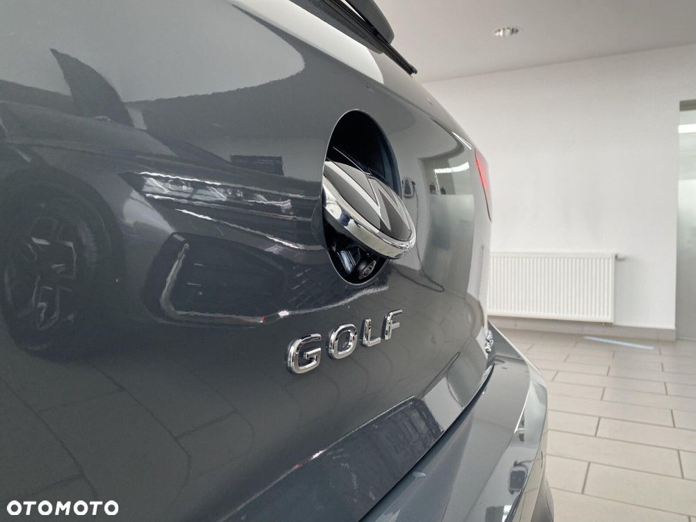 Volkswagen Golf - 18