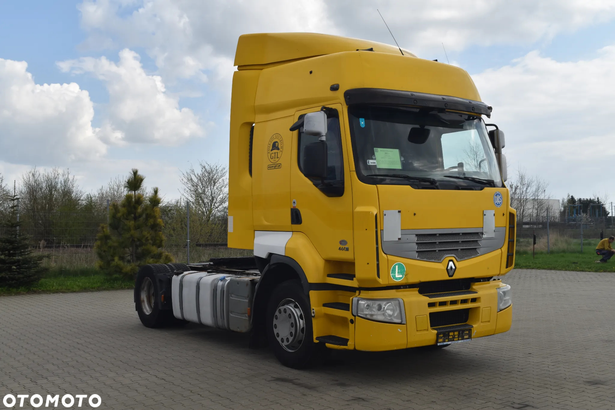 Renault Premium - 9